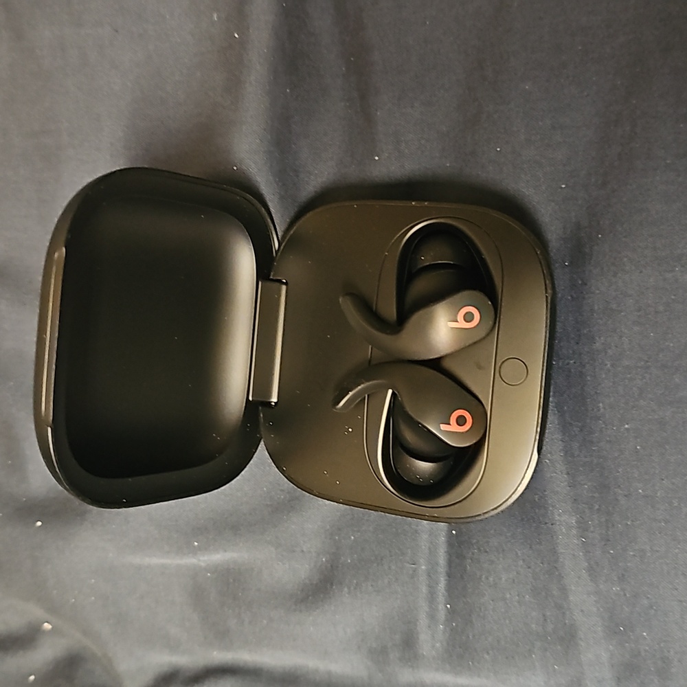 Beats fit pro